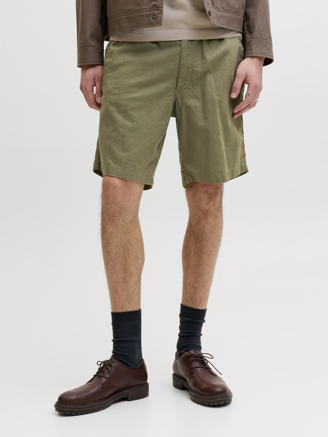 model_shot-front